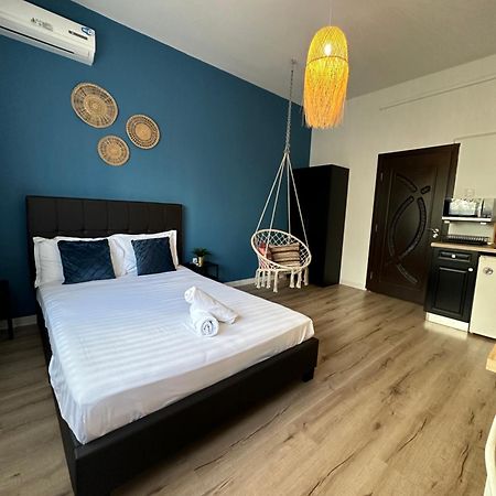 Central Studio Sapphire Apartman Bukarest Kültér fotó