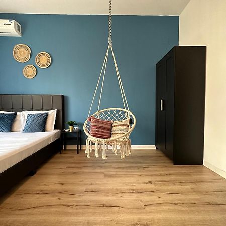 Central Studio Sapphire Apartman Bukarest Kültér fotó