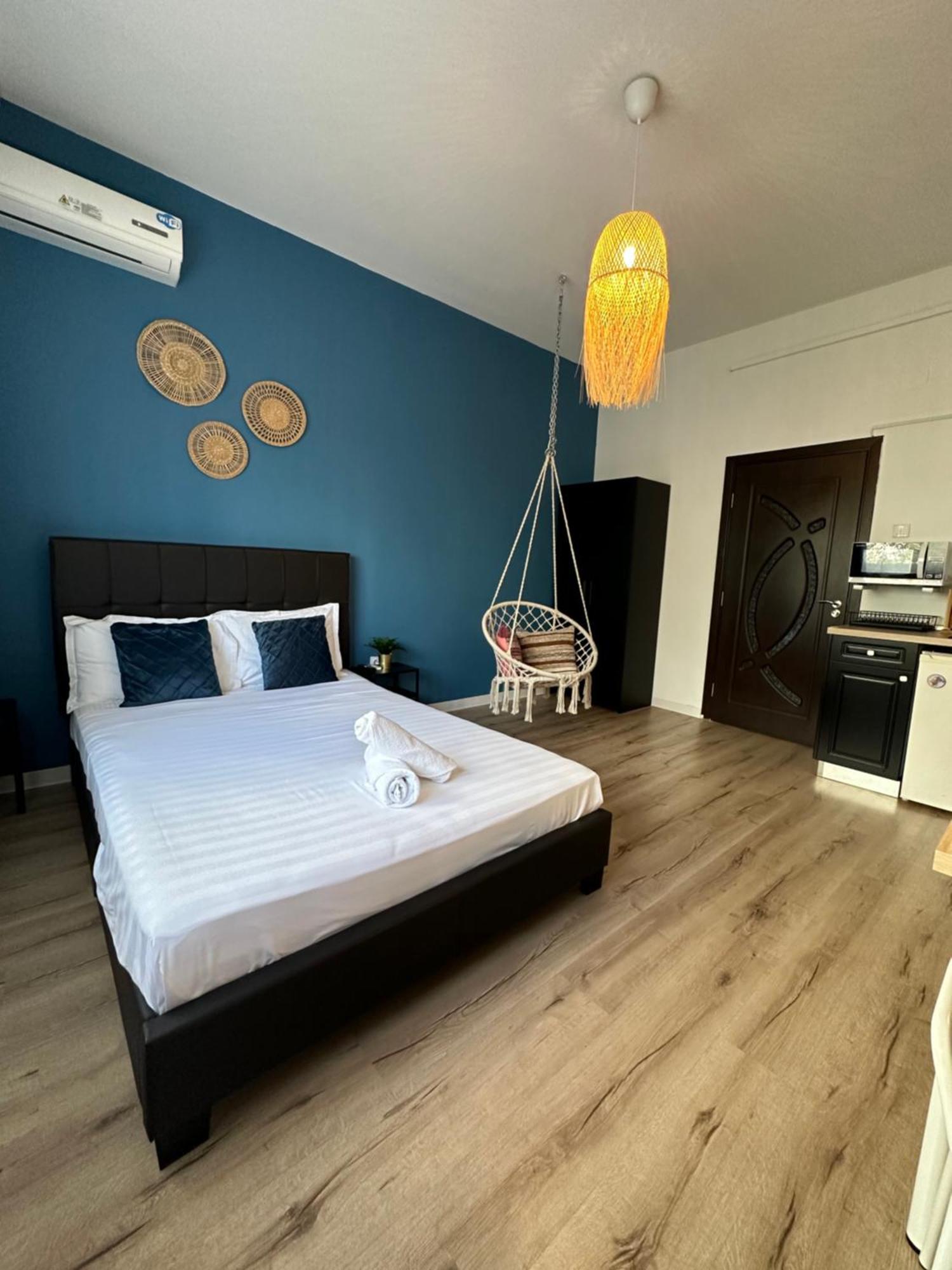 Central Studio Sapphire Apartman Bukarest Kültér fotó